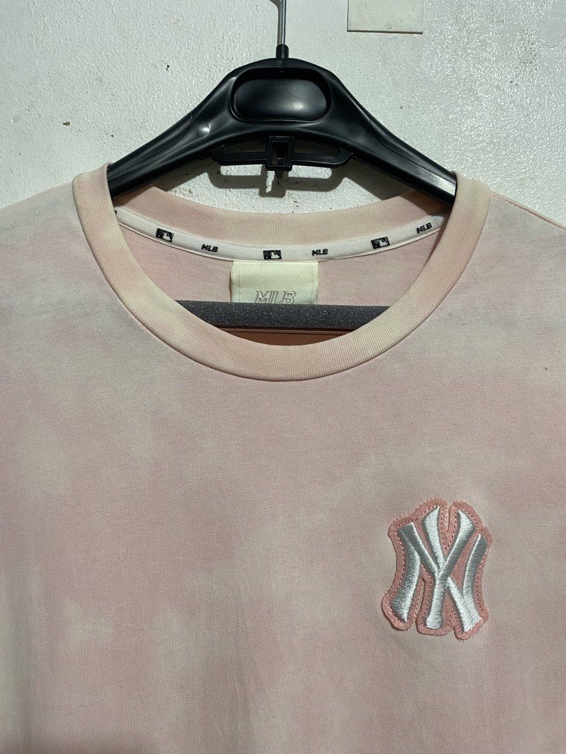 MLB NY TIEDYE SHIRT (Category: Tshirts & Polo Shirts ) located in Caloocan City. Submitted by alexahvaldez (Listing ID 1465964316, Image 2). Description: 20 width 27 length like new condition pwede pang alis no issue dm your best offer📲.