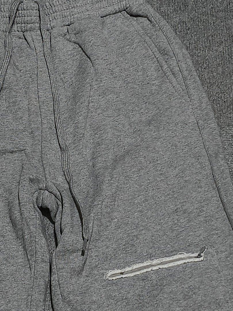 MM6 Maison Margiela Grey Distressed Sweatpants (Category: Other Bottoms) located in La Trinidad. Submitted by beenaged (Listing ID 1465995326, Image 2). Description: MM6 Maison Margiela sweatpants - Size 27-31 - Length 42 Good as new price 1580 Location Baguio City Shipping nationwide .