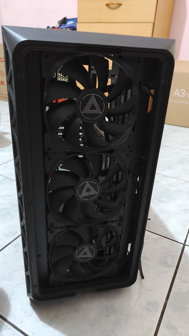 Montech Air 903 Base e-atx mid tower PC Case (Category: Desktops) located in Balanga. Submitted by dwardaguilar (Listing ID 1465965303, Image 2). Description: Location: Meetup sa Balanga City, Bataan or pwede pickup sa bahay ko. Montech Air 903 Base PC Case Kumpleto po lahat. Manual, screws at tatlong 140mm montech fans. No dents or scratches on all sides. Nilinis ko na po yung loob. RFS: downsize to Lian Li Dan A3. You can also visit my carousel