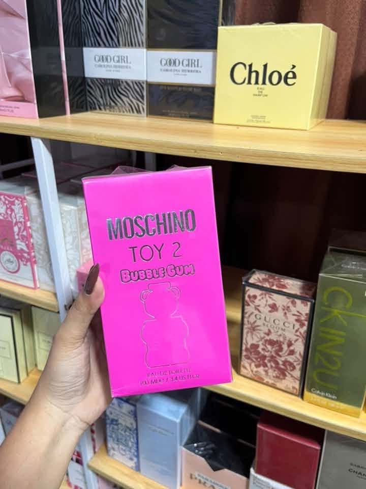Moschino Toy 2 Bubble Gum (Category: Fragrance & Deodorants) located in Guinobatan. Submitted by jadieee_young22 (Listing ID 1466097015, Image 1). Description: Sale! 1 pc onlyy get nyo na! .