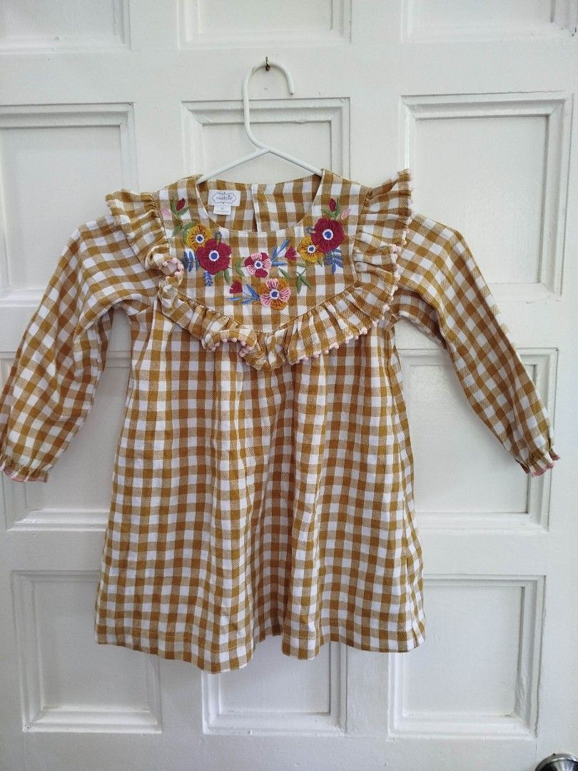 Mud Pie Dress (Category: Babies & Kids Fashion) located in Las Pinas. Submitted by wisedragon-84af (Listing ID 1465960090, Image 2). Description: size 3T.