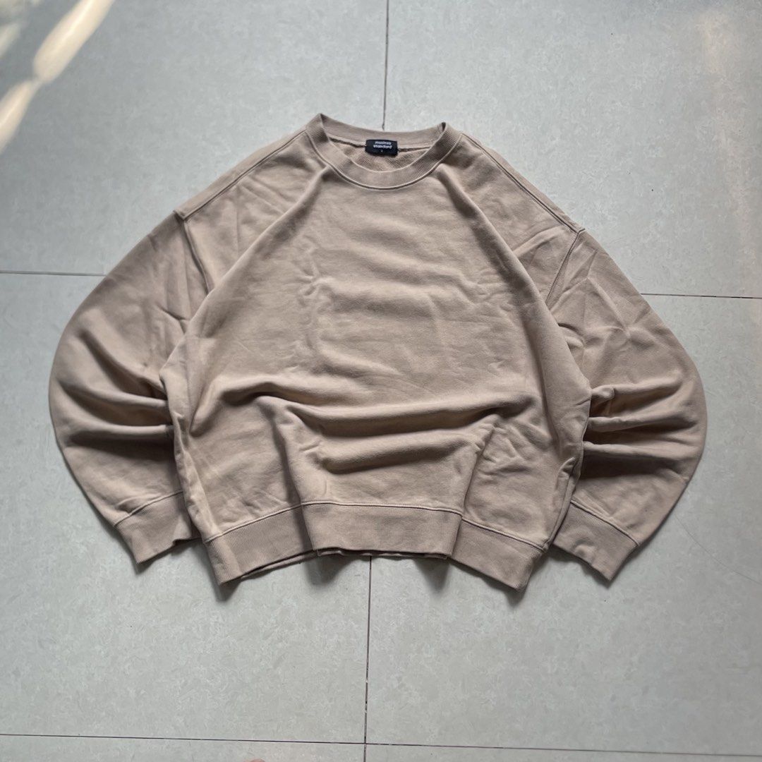MUSINA SWEATER (Category: Activewear) located in Liloan. Submitted by retro_ken_finds (Listing ID 1465960680, Image 1). Description: (MUSINA SWEATER) 📐𝐌𝐞𝐚𝐬𝐮𝐫𝐞𝐦𝐞𝐧𝐭 ( 𝒊𝒏 𝒊𝒏𝒄𝒉𝒆𝒔 ) ᴡɪᴅᴛʜ: 25 | ʟᴇɴɢᴛʜ: 24.5 • ᴄᴏɴᴅɪᴛɪᴏɴ: 9/10 • ᴄᴏʟᴏʀ ʀᴀᴛᴇ: 9/10 _______________________________ 🅼🅸🅽🅴: 500.