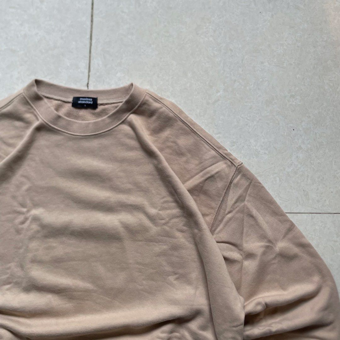 MUSINA SWEATER (Category: Activewear) located in Liloan. Submitted by retro_ken_finds (Listing ID 1465960680, Image 3). Description: (MUSINA SWEATER) 📐𝐌𝐞𝐚𝐬𝐮𝐫𝐞𝐦𝐞𝐧𝐭 ( 𝒊𝒏 𝒊𝒏𝒄𝒉𝒆𝒔 ) ᴡɪᴅᴛʜ: 25 | ʟᴇɴɢᴛʜ: 24.5 • ᴄᴏɴᴅɪᴛɪᴏɴ: 9/10 • ᴄᴏʟᴏʀ ʀᴀᴛᴇ: 9/10 _______________________________ 🅼🅸🅽🅴: 500.