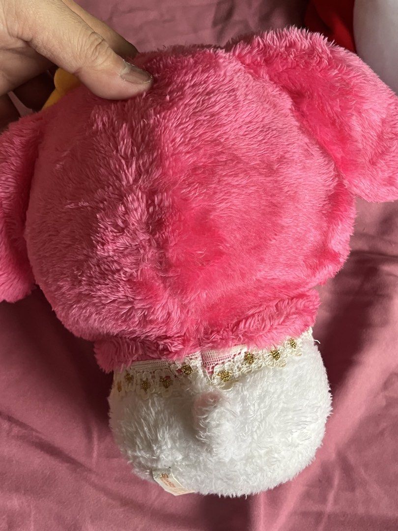 My melody w yellow flower plush (Category: Plushies & Soft Toys) located in Paranaque City. Submitted by bonsaiart (Listing ID 1465985059, Image 3). Description: Pre owned Good condition 1850+sf Payment via gcash or paymaya Shipping via j&t No to cod/ cop/ meetup.
