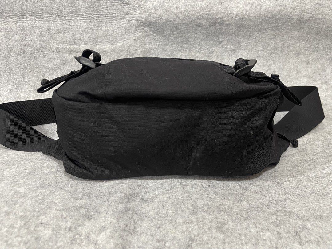 mystery ranch (Category: Belt bags, Clutches and Pouches) located in Calamba. Submitted by thriftingoverload (Listing ID 1466083898, Image 3). Description: plus shipping fee.