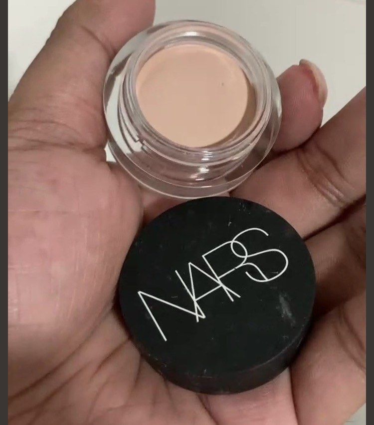 Nars soft matte concealer Vanilla (Category: Makeup) located in Paranaque City. Submitted by veibi3 (Listing ID 1466114730, Image 1). Description: Like new Swatched oy.