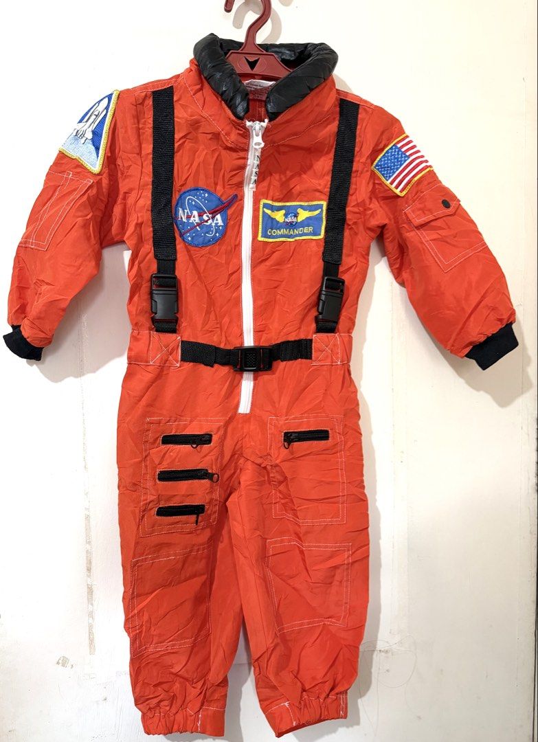 NASA Astronaut Costume (Category: Babies & Kids Fashion) located in Mandaluyong City. Submitted by michgrayb.Enterprise (Listing ID 1466108297, Image 1). Description: .