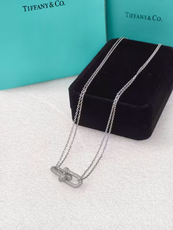 Necklace stone and no stone (Category: Necklaces) located in Manila. Submitted by celstainlessjewelry (Listing ID 1466102715, Image 1). Description: Necklace With stone and no stone Hypoallergenic No faded Non tarnish With box and paper bag Pm me.