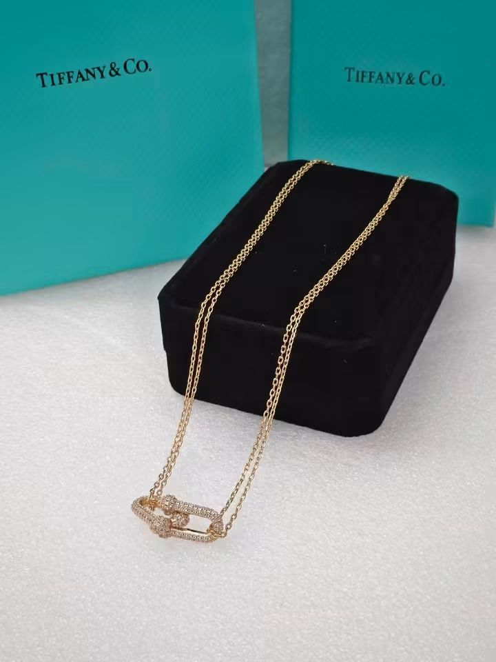 Necklace stone and no stone (Category: Necklaces) located in Manila. Submitted by celstainlessjewelry (Listing ID 1466102715, Image 2). Description: Necklace With stone and no stone Hypoallergenic No faded Non tarnish With box and paper bag Pm me.