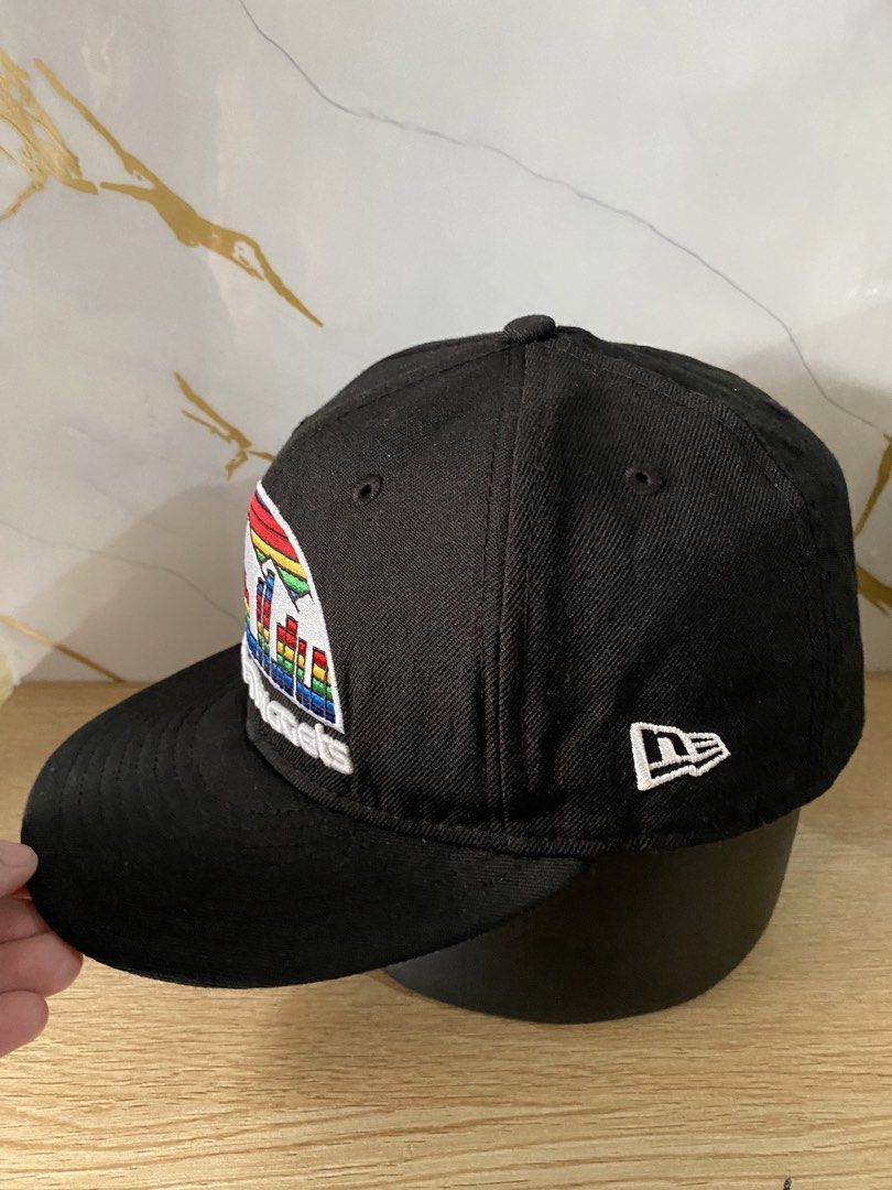 NEW ERA x DENVER NUGGETS (Category: Caps & Hats) located in Talisay. Submitted by hustlethrift_2600 (Listing ID 1466078265, Image 2). Description: 7 3/8 SOLID PA COLOR RATE NITO SA OUTER NO FADE TALAGA ISSUE : FADED INNER (Pwede p i repaint) Still Wearable.