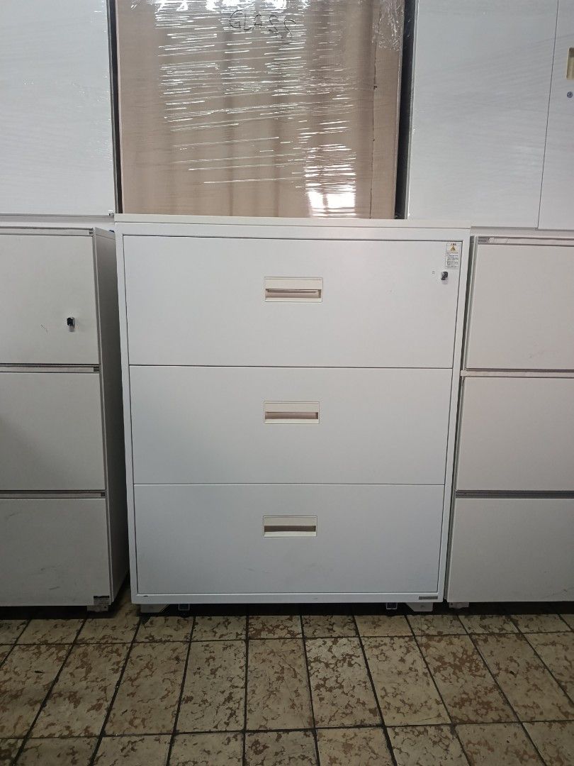 Nihon ISK Fire Resistant 3-Drawer Filing Cabinet White (Category: Office Furniture & Fixtures) located in Quezon City. Submitted by kevinmacabata12997160 (Listing ID 1465958278, Image 2). Description: - Brand/Model: Nihon ISK (Made in Japan, manufactured Jan-Jun 2019) - Material & Color: Heavy-duty white steel construction - Storage: 3 spacious drawers with smooth sliding rails - Security: Built-in locking mechanism for document safety - Fire Rat