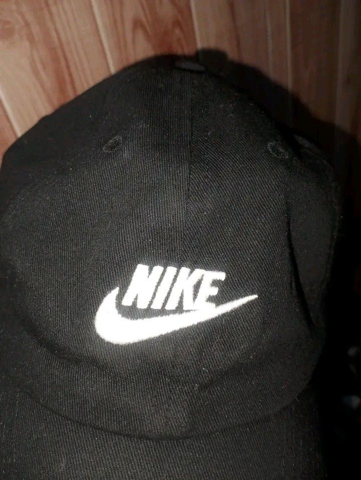 NIKE (Category: Caps & Hats) located in Taguig. Submitted by clothingselection (Listing ID 1465968489, Image 3). Description: PTPA NIKE DAD HAT 1 SIZE FITS ALL EXCELLENT CONDITION NID WASH FRESH FROM BALE.