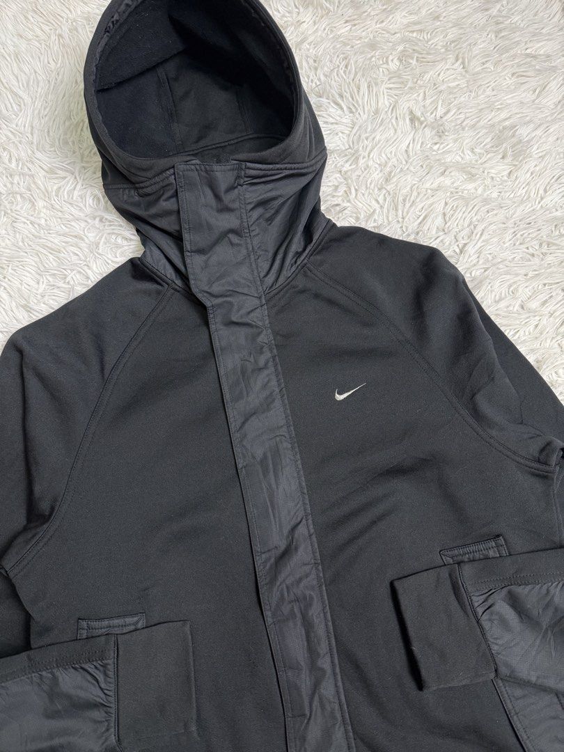 Nike (Category: Coats, Jackets and Outerwear) located in Baguio. Submitted by sellingtonshop (Listing ID 1466062376, Image 3). Description: s11. Nike Therma-fit full-zip jacket Size: M Dimes: 27*22 Condition: good as new Issue: none Grab: 980.