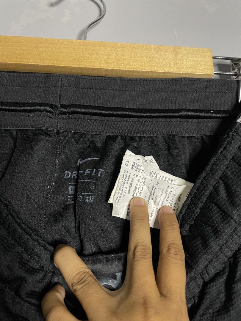Nike (Category: Shorts) located in Iligan City. Submitted by diyo11 (Listing ID 1466069043, Image 3). Description: .