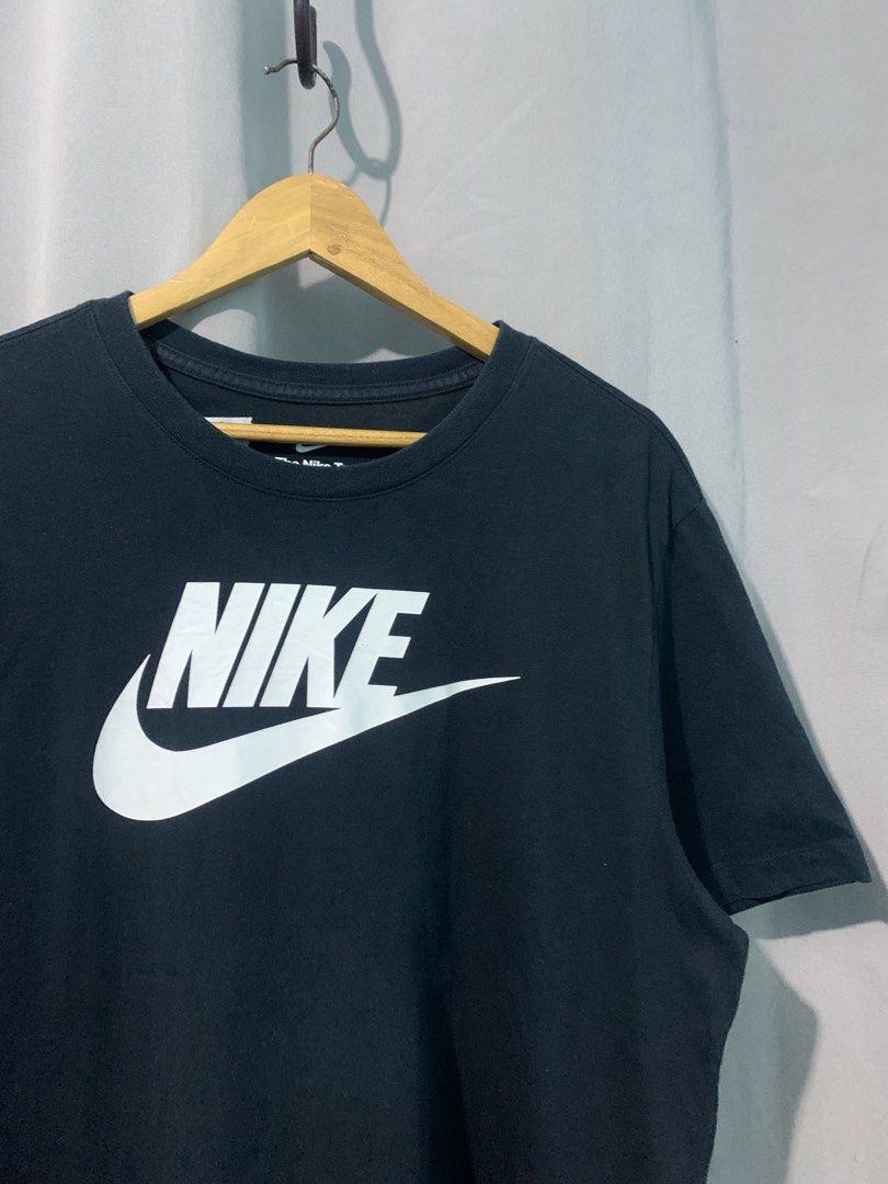 Nike (Category: Activewear) located in Bayombong. Submitted by johnestrell315 (Listing ID 1466109773, Image 3). Description: Big men.