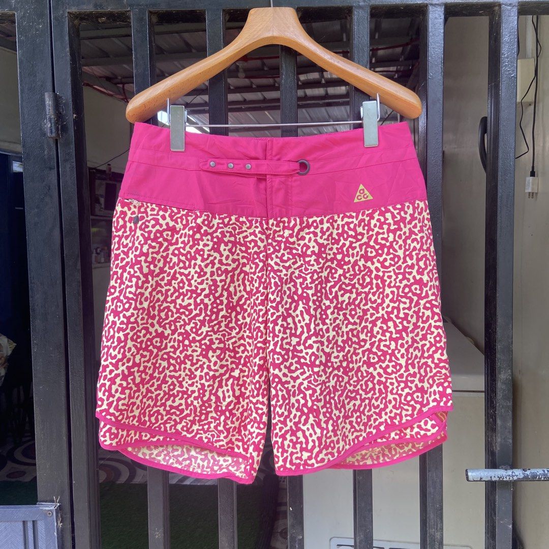 Nike ACG boardshort (Category: Shorts) located in Davao. Submitted by payts.wruh (Listing ID 1466130292, Image 1). Description: Nike ACG boardshort size 8 on tag 30 to 34 waist 18 length 12 hem excellent condition no issue like new DM if interested💌.