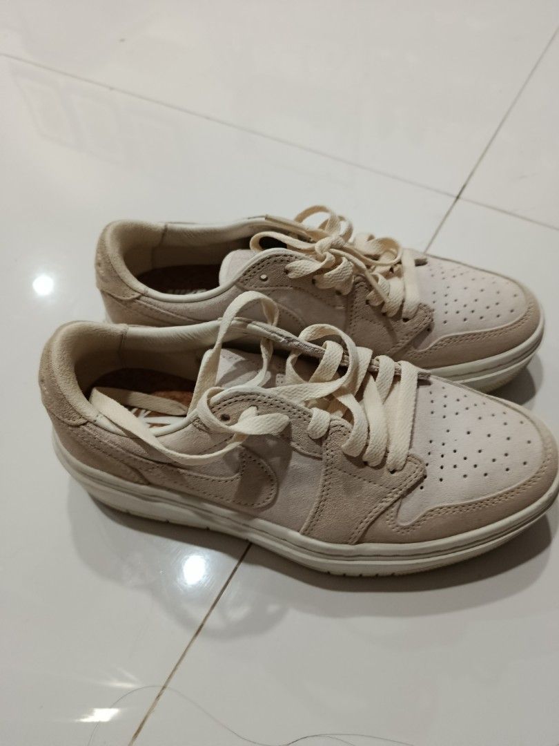 Nike Air Jordan 1 (Category: Sneakers) located in Las Pinas. Submitted by donnabsfdmd (Listing ID 1466037974, Image 1). Description: Nike Women's Air Jordan 1 Elevate Low "Coconut Milk" US W 7.5.