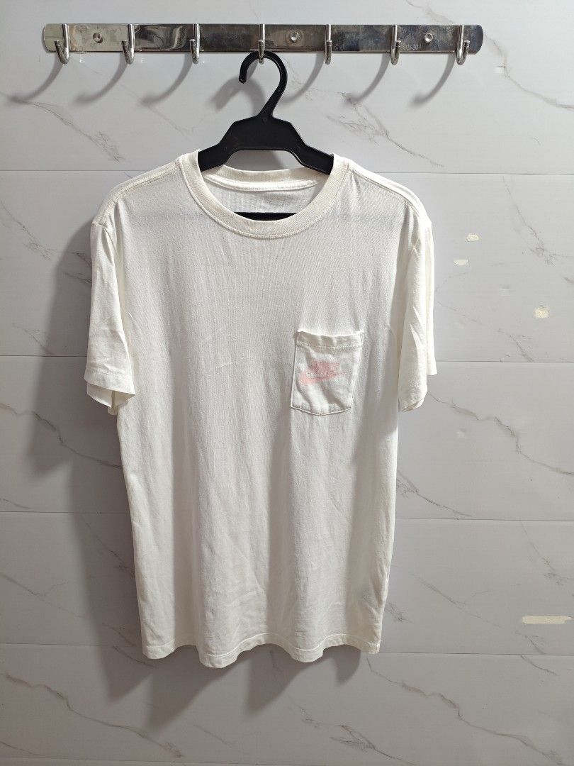 Nike Air Pocket Tee Classic Men Tshirt (Category: Tshirts & Polo Shirts ) located in Baguio. Submitted by jayjay_apparel01 (Listing ID 1466030383, Image 1). Description: Nike Air Pocket Tee Classic Men Tshirt Color Rate 9.5/10 Like New Dirty White/Cream Color Complete Tags Cotton Tela Machine Washed Size Small To Medium Dimes 19 Width 27 Length Price P399.