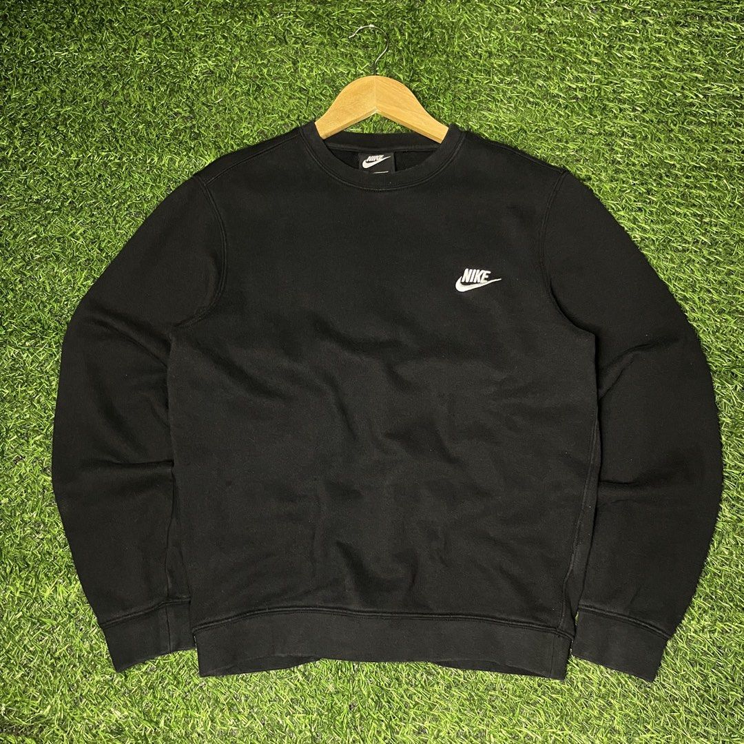Nike Black Crewneck Sweatshirt Size S (Category: Coats, Jackets and Outerwear) located in Argao. Submitted by secondcyclecollection (Listing ID 1465962721, Image 1). Description: - Brand: Nike - Item: Classic Crewneck Sweatshirt - Color: Black with embroidered white swoosh - Size: Small (S) - Material: 80% Cotton Blend - Details: Ribbed collar, cuffs, and hem; style code 804343-010 - Condition: Clean, warm, and perfect for daily wear .