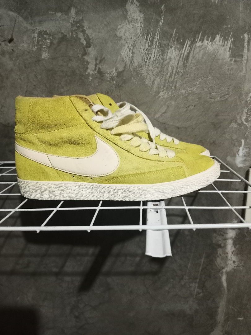 NIKE BLAZER (Category: Sneakers) located in Mabalacat. Submitted by hasashoe (Listing ID 1466155602, Image 1). Description: SIZE ON PIC EXCELLENT CONDITION GOOD WORKING PERFORMANCE WEAR AND GO.