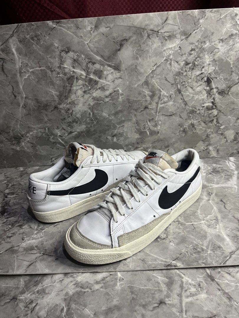 NIKE BLAZER LOW (Category: Sneakers) located in Manila. Submitted by labuntogra93349 (Listing ID 1466079158, Image 1). Description: NIKE BLZER LOW.
