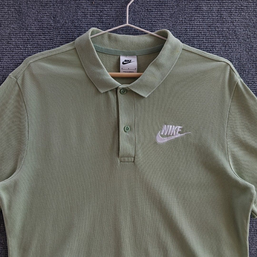 Nike Polo shirt (Category: Tshirts & Polo Shirts ) located in Puerto Princesa. Submitted by ukay_spot (Listing ID 1466087532, Image 2). Description: 20.5 x 27.5 Washed Steamed Ready to wear.