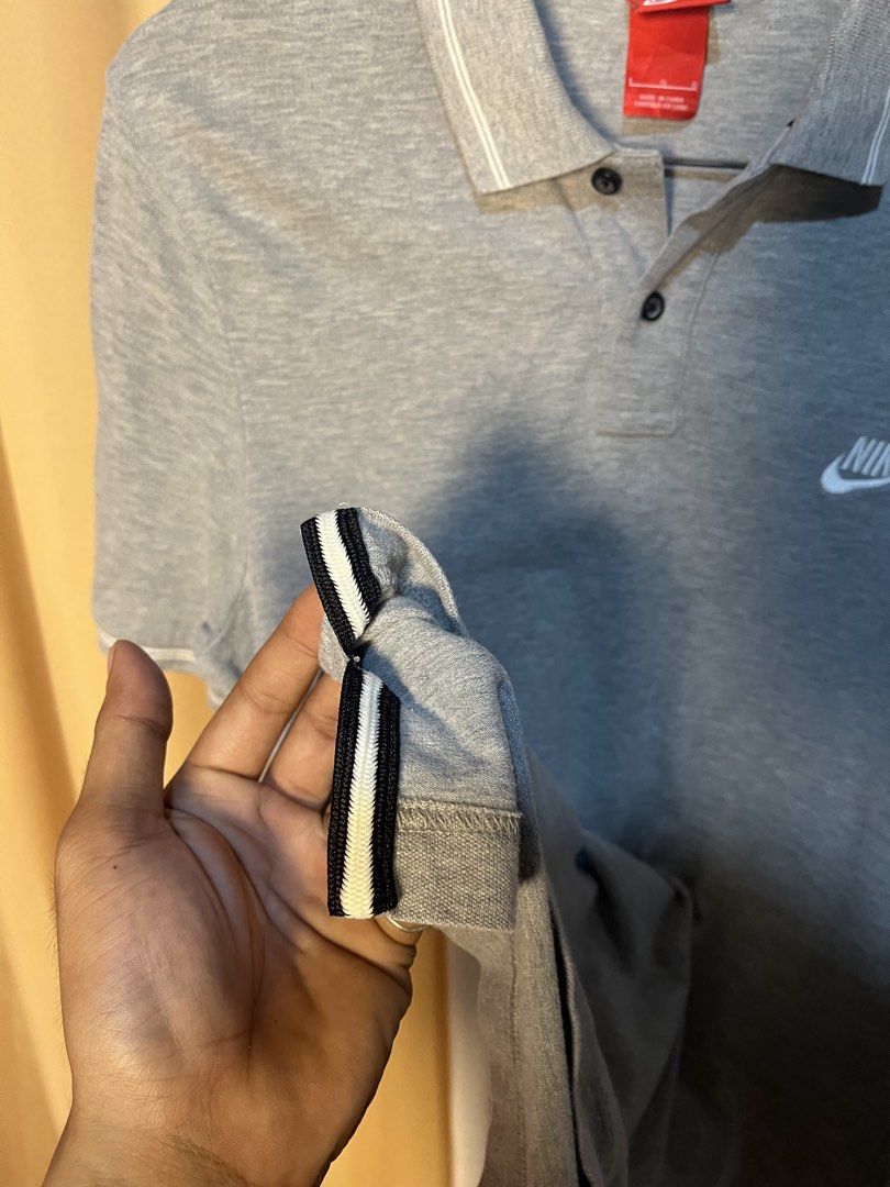 Nike Grey Polo Shirt Size L (Category: Tshirts & Polo Shirts ) located in Kidapawan. Submitted by azythrift (Listing ID 1466051213, Image 3). Description: Sis/bro! Super nice quality, exact to what you see in the photos. Perfect for daily use or as a gift. Hit me up if you have questions, madali ako kausap! Pasabot na kay mabilis maubusan!.