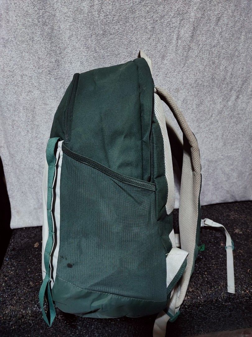 Nike hike Backpack (Category: Backpacks) located in Baguio. Submitted by jayrgijc52758 (Listing ID 1466124074, Image 2). Description: Nike Hike Daypack 20L In very good condition Needs washing Very nice this 700.