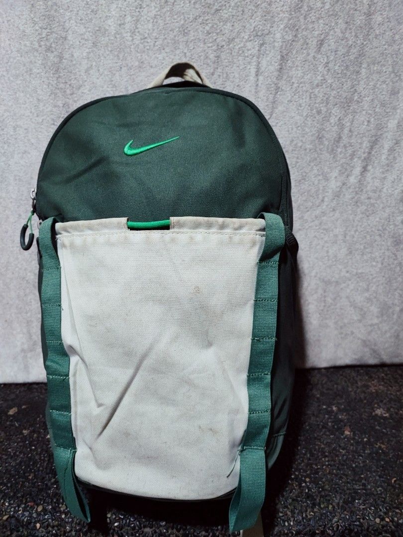 Nike hike Backpack (Category: Backpacks) located in Baguio. Submitted by jayrgijc52758 (Listing ID 1466124074, Image 1). Description: Nike Hike Daypack 20L In very good condition Needs washing Very nice this 700.