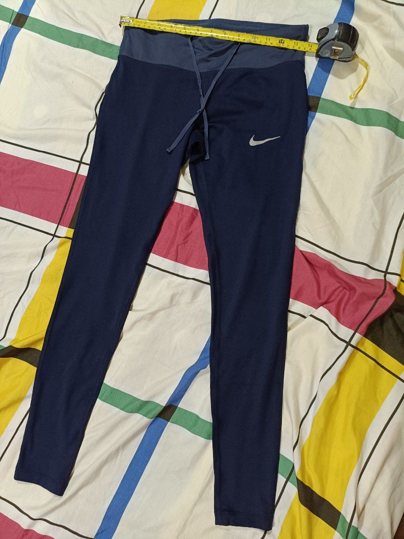 nike leggings (Category: Other Bottoms) located in Limay. Submitted by lisa_2318 (Listing ID 1465955242, Image 1). Description: .