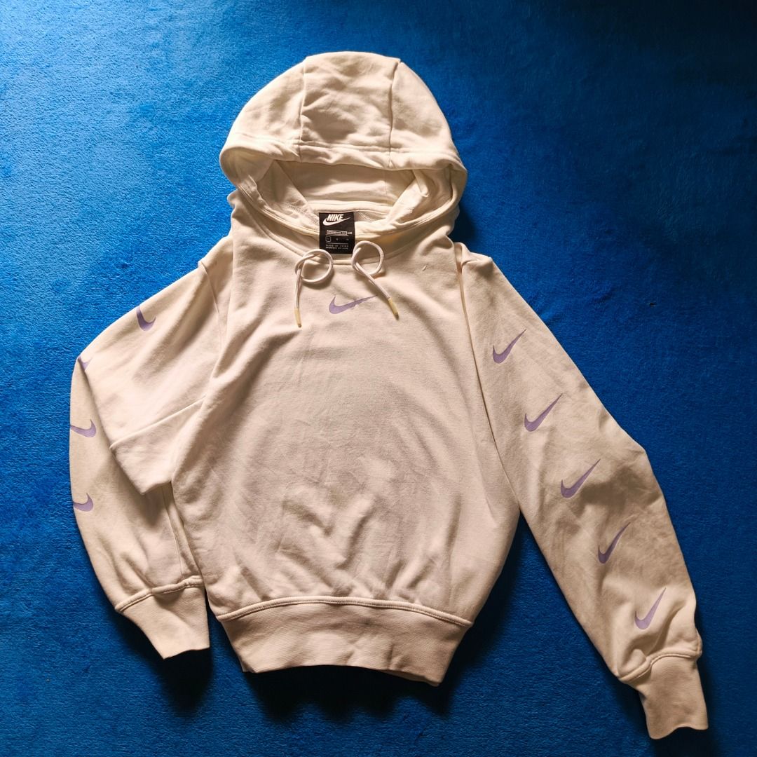 Nike Mid and Sleeve Swoosh (Category: Coats, Jackets and Outerwear) located in Antipolo. Submitted by juliane_thrift-declutters (Listing ID 1466130309, Image 1). Description: Nike Mid and Sleeve Swoosh Dimes: 25×21.5 Size: Medium on tag Best fit to Small to Medium • Minimal discoloration on Hoodie part • Printed Light Purple Swoosh • Complete Wash tags • Overall Condition: 9.3/10 * Color may vary due to lighting.