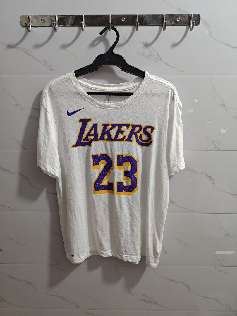 Nike NBA LeBron James LA Lakers Men Tshirt (Category: Activewear) located in Baguio. Submitted by cool_chic (Listing ID 1466025317, Image 1). Description: Nike Lakers Lebron James Men Tshirt Color Rate 9.5/10 Flaw Crack NBA Logo Complete Tags Dri Fit Cotton Tela Machine Washed Size XL Dimes 22 Width 28 Length Price P299.