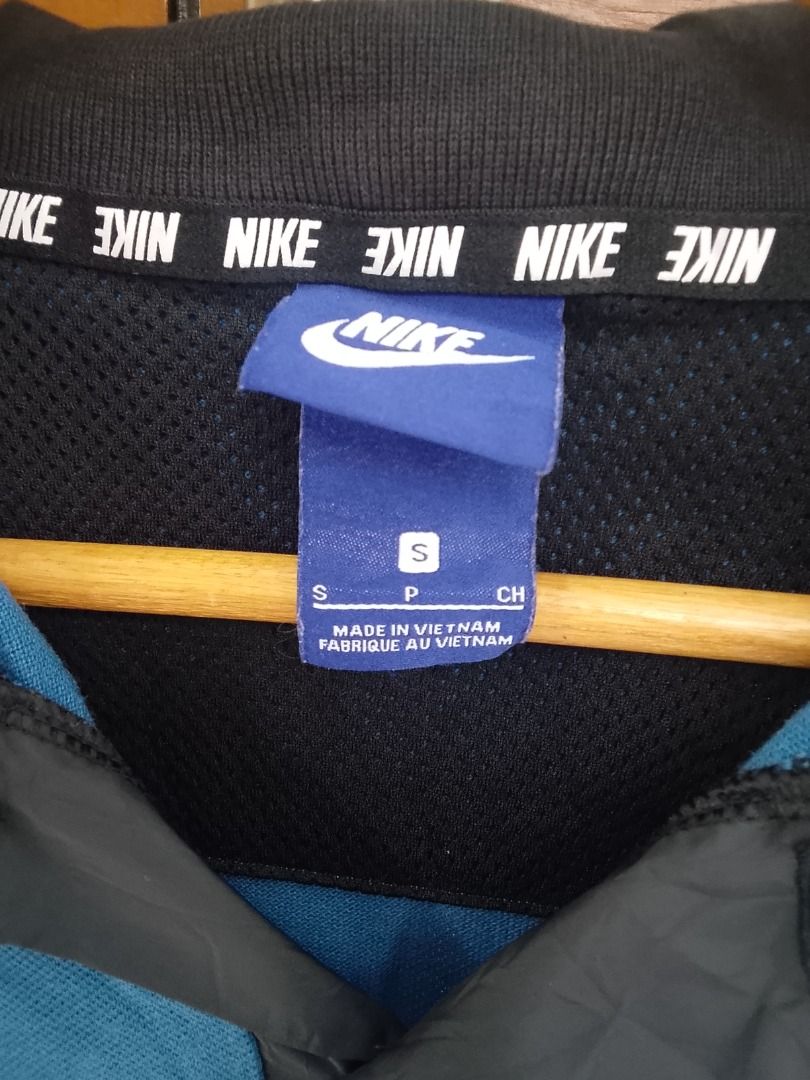 Nike polo shirt (Category: Tshirts & Polo Shirts ) located in Quezon City. Submitted by kema2191 (Listing ID 1466016012, Image 3). Description: .