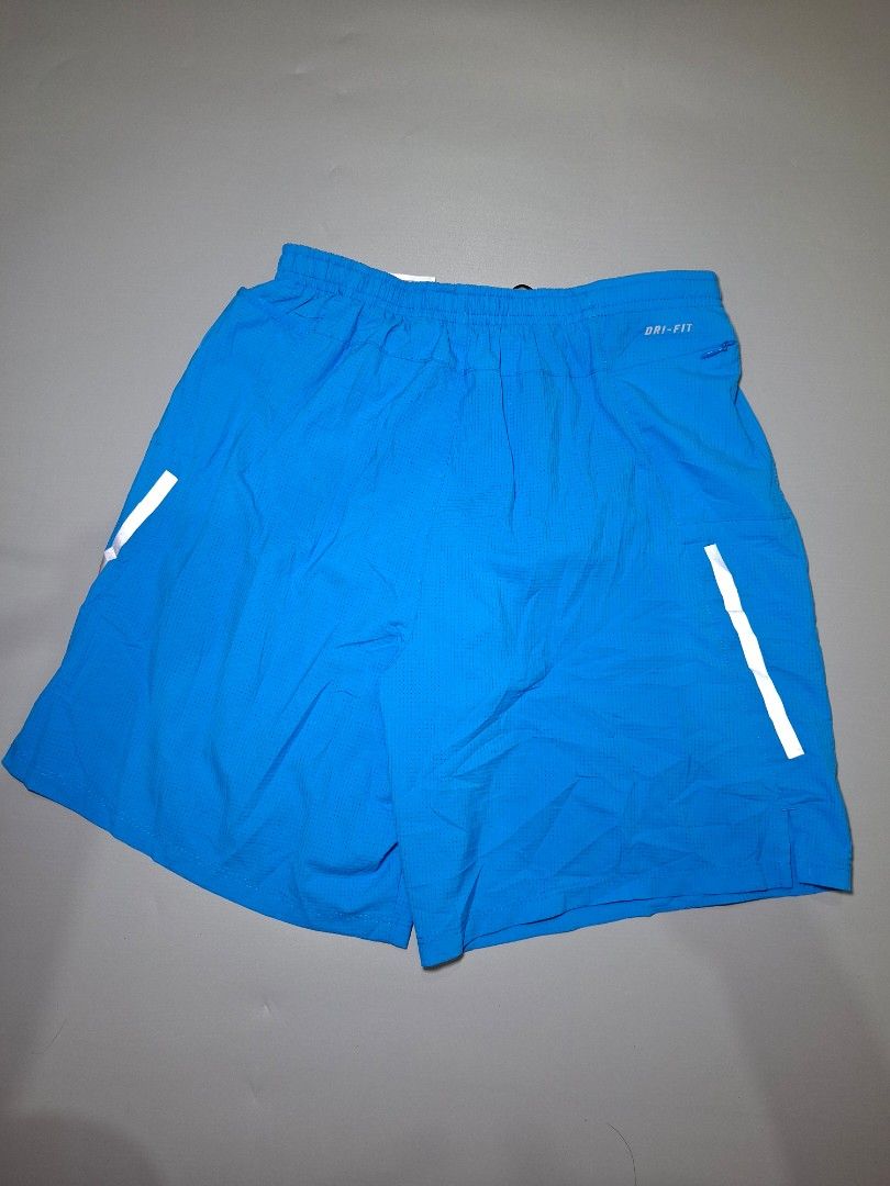 Nike pro running shorts (Category: Shorts) located in Dipolog. Submitted by elcatips420 (Listing ID 1466093601, Image 3). Description: NIKE RUNNING SHORT 28to32 WAIST 15 LENGTH No issue brand new condition sobrang ganda sa personal dm lang po.
