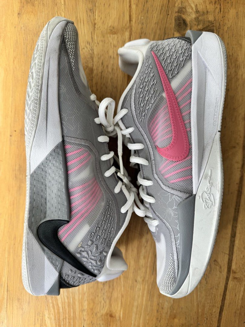 Nike Sabrina 2 “Lily” (Category: Sneakers) located in Quezon City. Submitted by leone.trading (Listing ID 1465998157, Image 2). Description: Nike Sabrina 2 'Lily' Size: US 7.5 Mens / US 9 Womens No box RFS: Downsizing collection Additional details: Pristine upper, no heel drags, no separation, pwedeng-pwede ipanglaro.