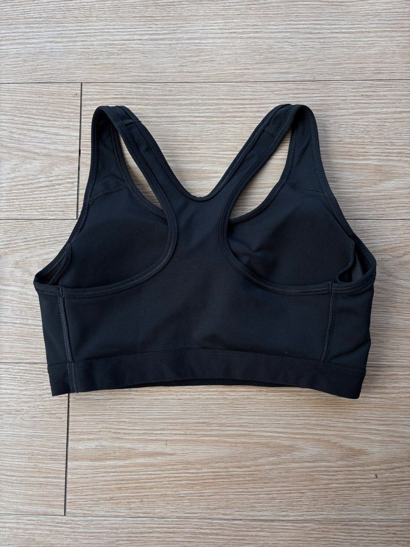 Nike sports bra (Category: Activewear) located in Davao. Submitted by hippiehappy420 (Listing ID 1466050832, Image 3). Description: Nike sports bra Large Very good condition Washed and sanitized ship nationwide Negotiable price Visit my listings for more affordable clothings! Shirt Pants Shorts Caps Bags Jogger Blouse Jeans Hoodies Accessories Etc..