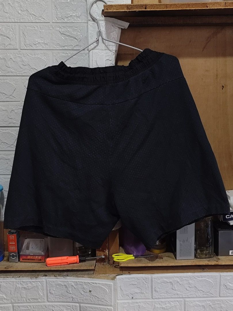 Nike tech fleece short (Category: Shorts) located in Kabacan. Submitted by thriftpingts (Listing ID 1465962496, Image 2). Description: Nike short (XXL on tag) Condition: 10/10 Color rate: 9.5/10 W: 34-38 L: 20 Hem: 13.