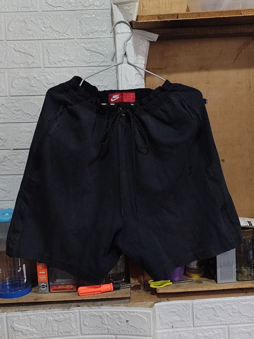 Nike tech fleece short (Category: Shorts) located in Kabacan. Submitted by thriftpingts (Listing ID 1465962496, Image 1). Description: Nike short (XXL on tag) Condition: 10/10 Color rate: 9.5/10 W: 34-38 L: 20 Hem: 13.