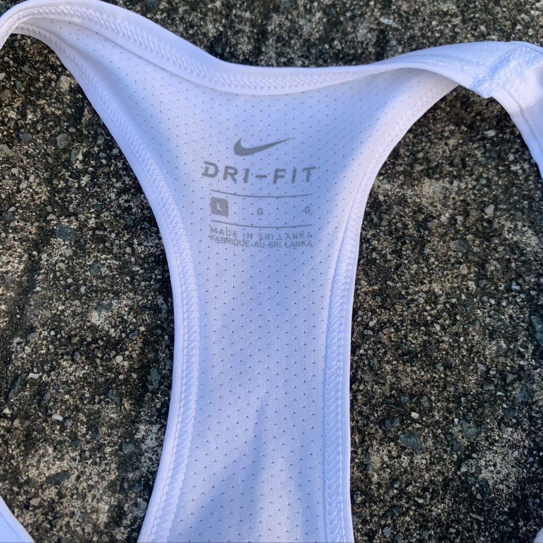 Nike Torrent Tank Dri-fit (Category: Activewear) located in Manila. Submitted by _thrift.clothes._ (Listing ID 1465956059, Image 3). Description: Size:Large.