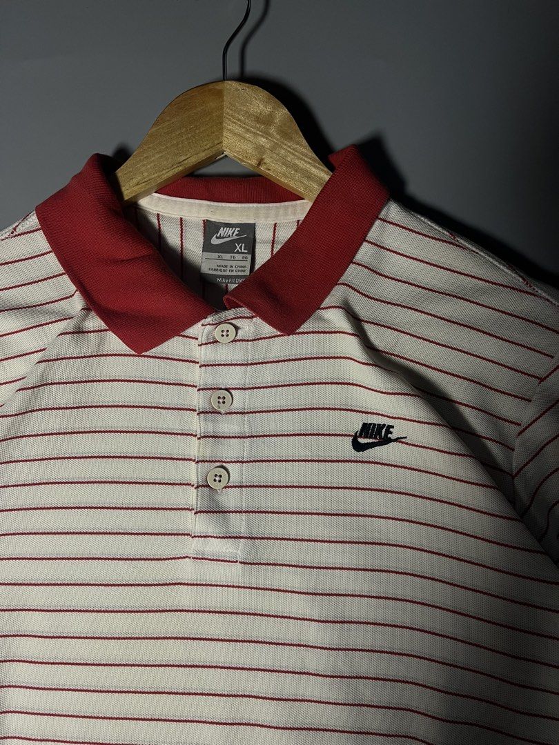 Nike Vtg Polo (Category: Tshirts & Polo Shirts ) located in Cagayan de Oro. Submitted by jedandrei (Listing ID 1466145308, Image 2). Description: 20x26.