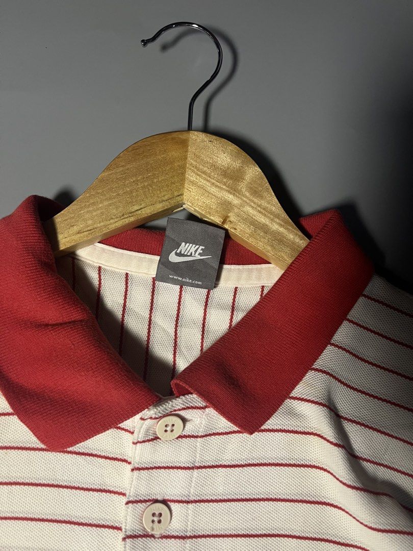 Nike Vtg Polo (Category: Tshirts & Polo Shirts ) located in Cagayan de Oro. Submitted by jedandrei (Listing ID 1466145308, Image 3). Description: 20x26.