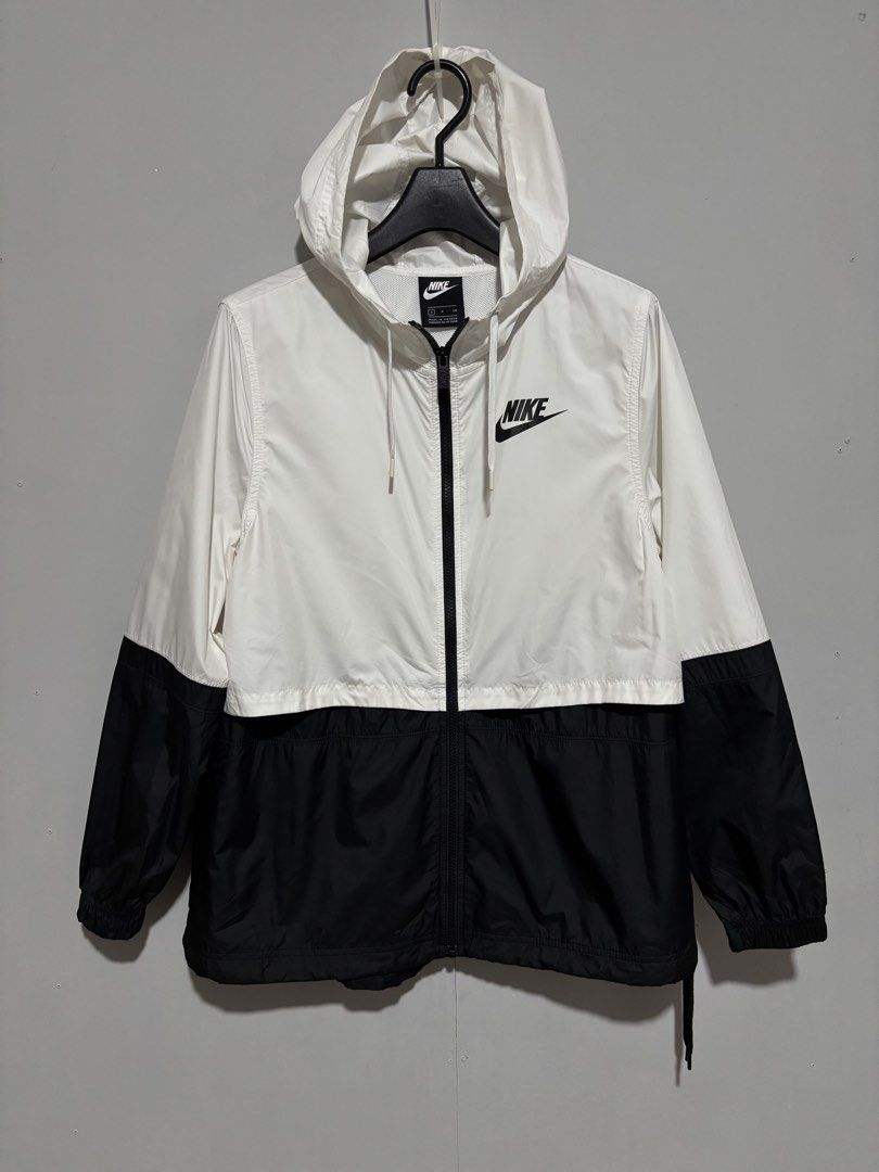 Nike windbreaker (Category: Hoodies) located in Davao. Submitted by hippiehappy420 (Listing ID 1466051549, Image 1). Description: Nike windbreaker Small Very good condition Washed and sanitized ship nationwide Negotiable price Visit my listings for more affordable clothings! Shirt Pants Shorts Caps Bags Jogger Blouse Jeans Hoodies Accessories Etc..