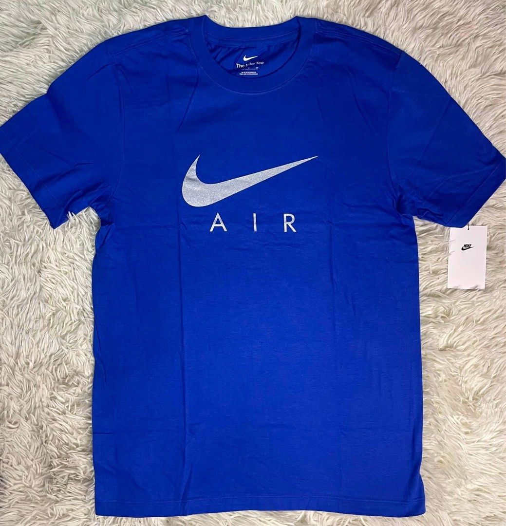 Nikee Tee for 📏 Size: Small ( 28L x 17.5W) (Category: Tshirts & Polo Shirts ) located in Nagcarlan. Submitted by tayi01 (Listing ID 1466101876, Image 1). Description: .