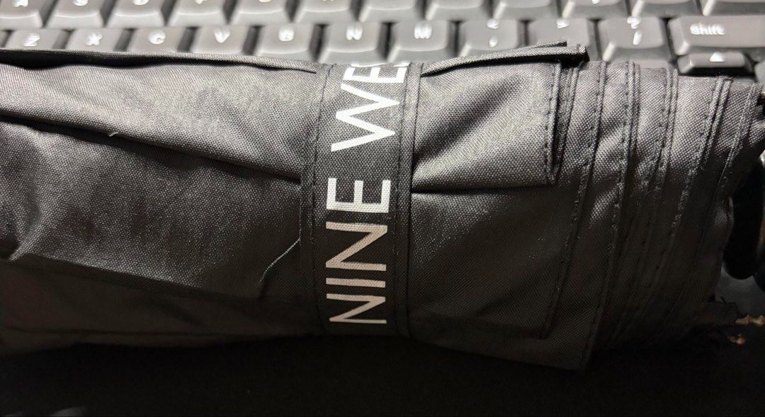 Nine West Automatic Umbrella (Category: Umbrellas) located in Quezon City. Submitted by beckyshop2024 (Listing ID 1466145201, Image 3). Description: - Brand new with tag - Original from US.