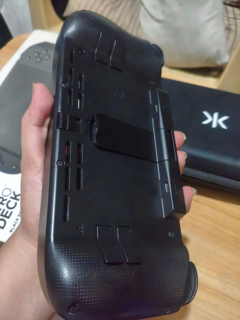 nitrodeck for switch for sale (Category: Controllers) located in Manila. Submitted by seiyatakehara (Listing ID 1466149693, Image 2). Description: ptpa for sale nitrodeck for switch complete with official pouch no issue condition: slightly used for only 2499 pesos fix pm me for inquiries sta ana manila.