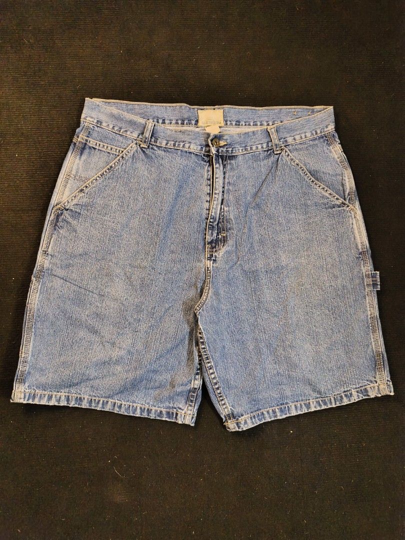 NORTHEAST OUTFITTERS CARPENTER JORTS (Category: Shorts) located in San Fernando. Submitted by retro_d (Listing ID 1466142963, Image 2). Description: - NORTHEAST OUTFITTERS CARPENTER JORTS - Size: W-38/L-23/T-15/LO-13 - Condition: Good - Color Rate: 8.5/10 - Issue: Minimal Stain.