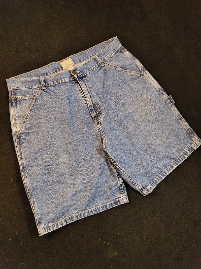 NORTHEAST OUTFITTERS CARPENTER JORTS (Category: Shorts) located in San Fernando. Submitted by retro_d (Listing ID 1466142963, Image 1). Description: - NORTHEAST OUTFITTERS CARPENTER JORTS - Size: W-38/L-23/T-15/LO-13 - Condition: Good - Color Rate: 8.5/10 - Issue: Minimal Stain.