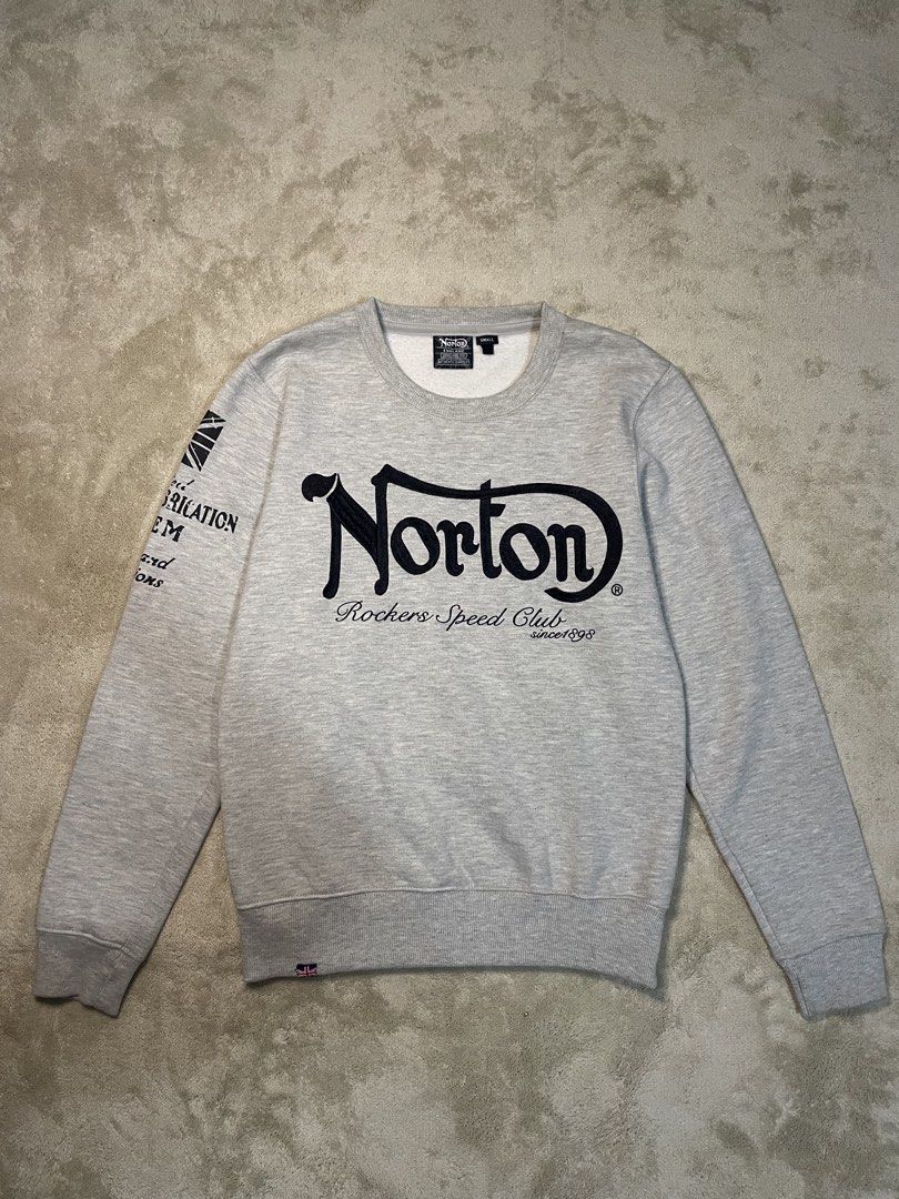 Norton Motorcycles crewneck sweatshirt (Category: Activewear) located in Bacoor. Submitted by southhustlaaaaa (Listing ID 1466114573, Image 1). Description: Norton Motorcycles crewneck sweatshirt size:small on tag length: 26 inches width: 19 inches issue:none❌ excellent condition .