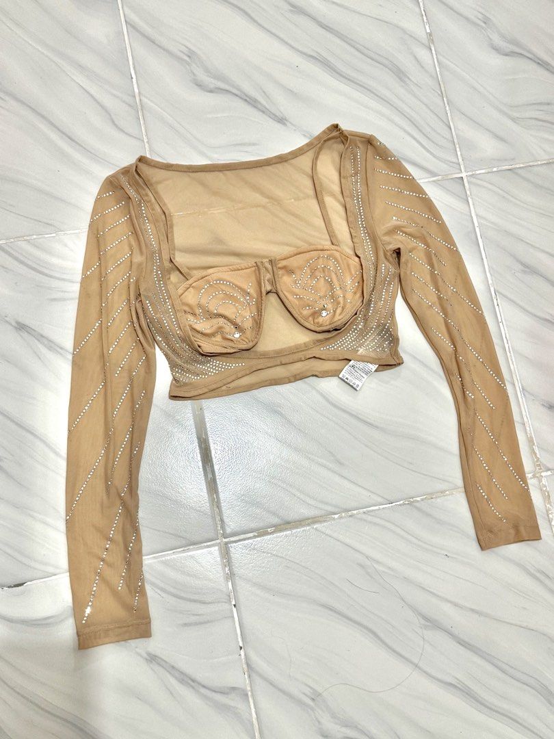 Nude Longsleeves croptop with rhinestone (Category: Longsleeves) located in Bulacan. Submitted by archivesbyjanine (Listing ID 1466039095, Image 1). Description: Not used S on tag.