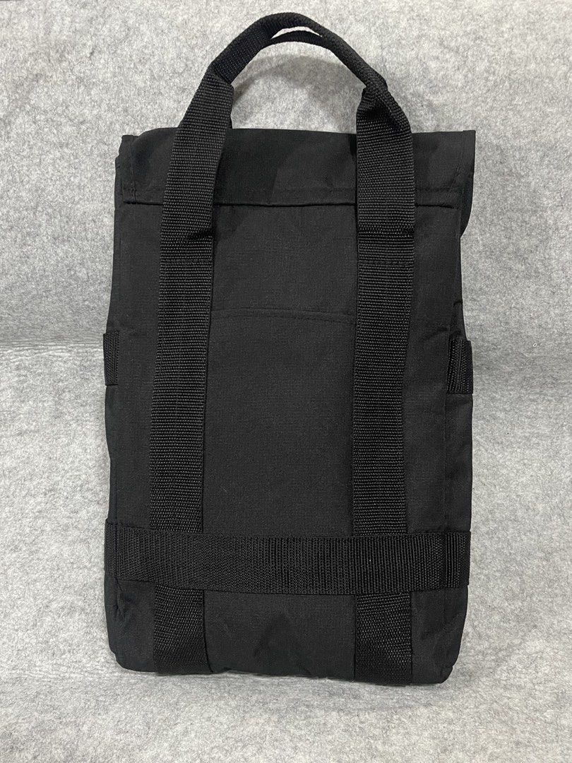 oakley (Category: Briefcases) located in Calamba. Submitted by thriftingoverload (Listing ID 1466074987, Image 3). Description: plus shipping fee.